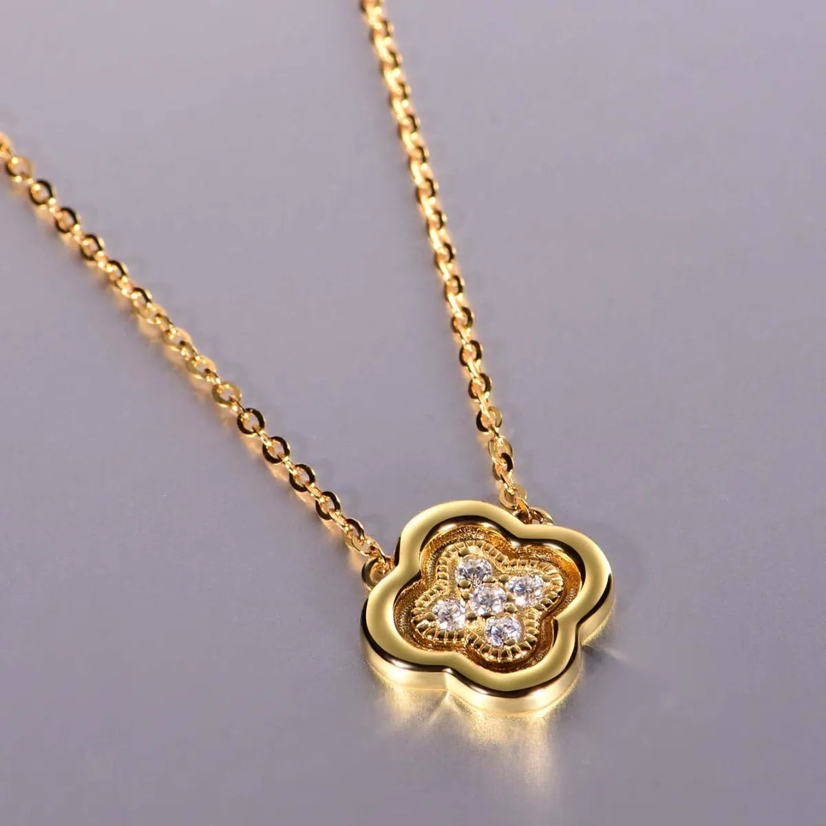 Sterling Silver Moissanite Leaf Clover Necklace