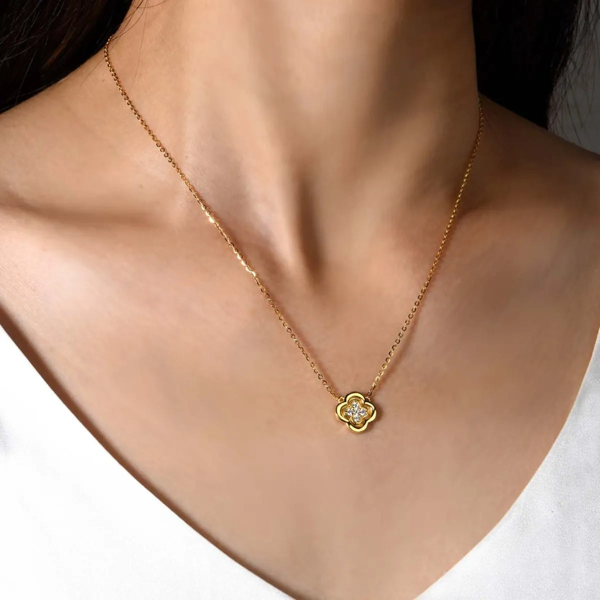 Sterling Silver Moissanite Leaf Clover Necklace