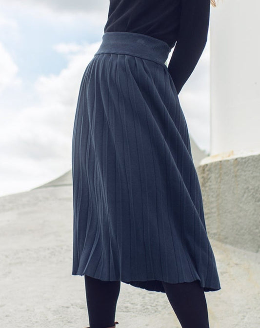 KNIT PLEATED SKIRT-SLATE BLUE